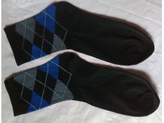 三萬雙庫(kù)存男式襪子處理